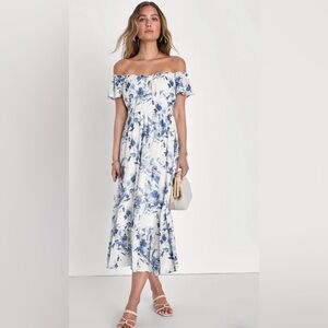 Lulu’s, white and blue floral, Large